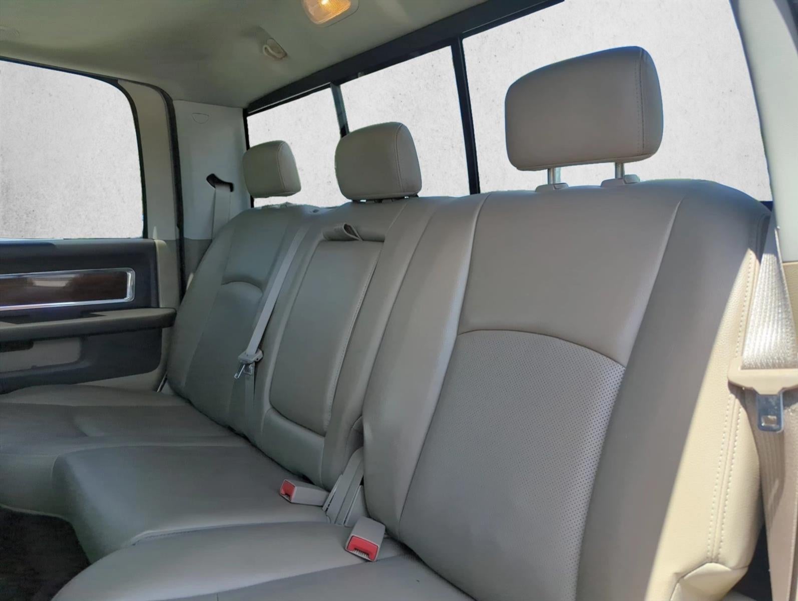 2010 Dodge Ram 2500 2WD Crew Cab 6.4 Ft Box Laramie