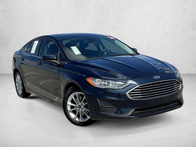 2020 Ford Fusion SE FWD