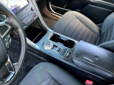 2020 Ford Fusion SE FWD