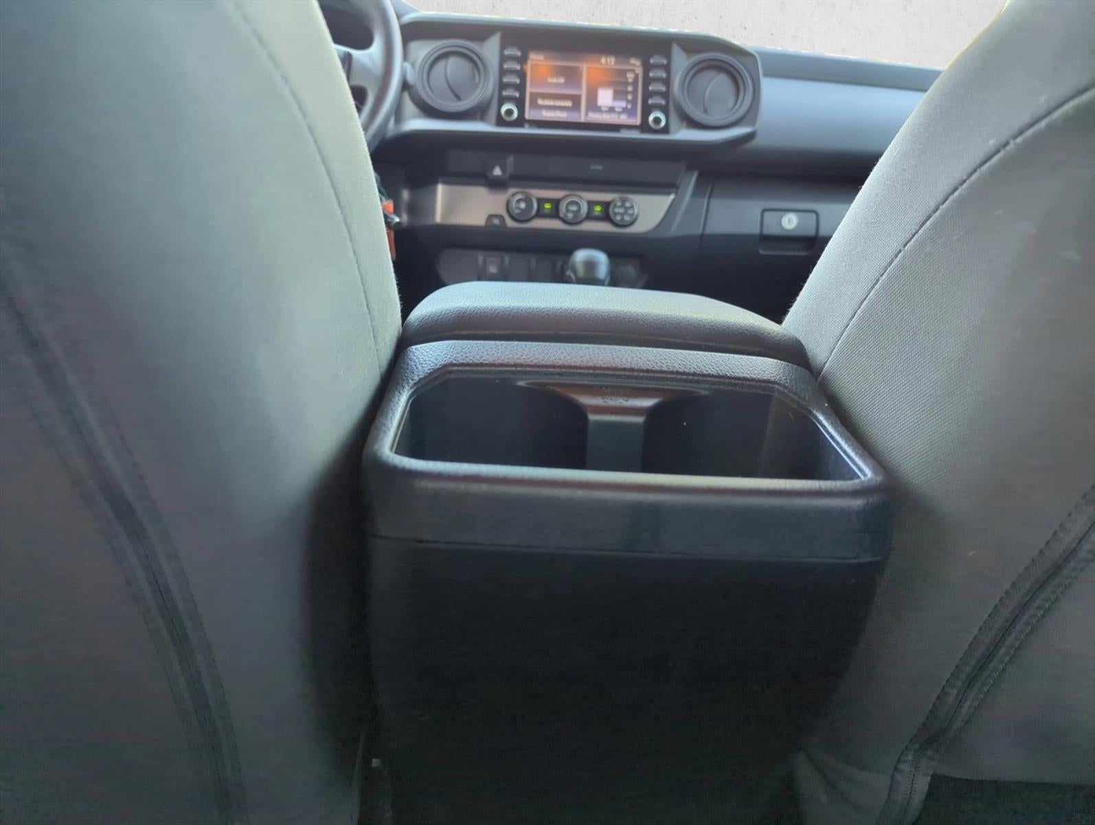 2022 Toyota Tacoma 2WD 2WD SR Double Cab 5' Bed I4 AT (GS)