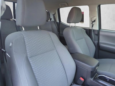 2022 Toyota Tacoma 2WD 2WD SR Double Cab 5' Bed I4 AT (GS)