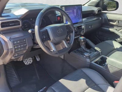2025 Toyota Tacoma 4WD 4WD TRD Sport Hybrid Double Cab 5' Bed AT (Natl)