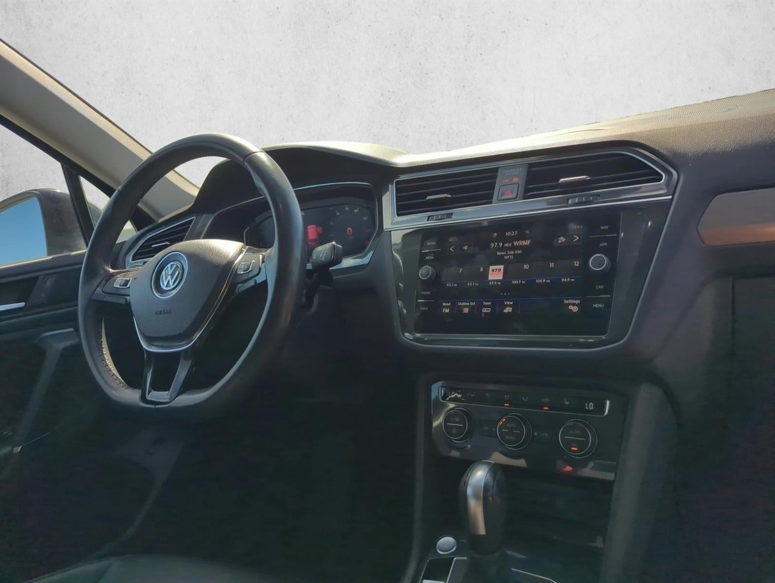 2020 Volkswagen Tiguan 2.0T SE FWD