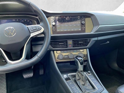 2024 Volkswagen Jetta SEL Auto