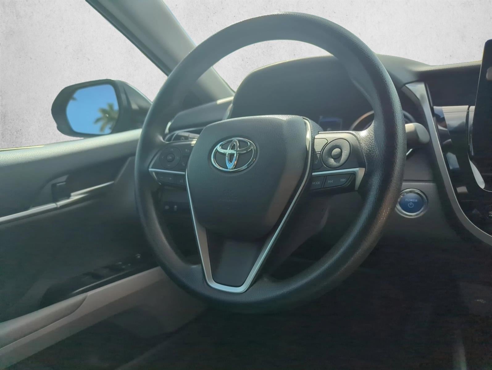 2022 Toyota Camry Hybrid LE CVT (Natl)