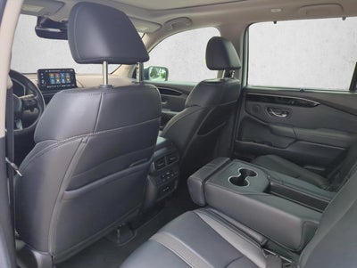 2025 Honda Pilot Touring 2WD