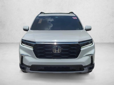 2025 Honda Pilot Touring 2WD