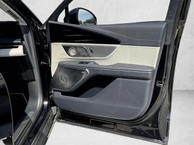 2025 Lincoln Nautilus Reserve AWD