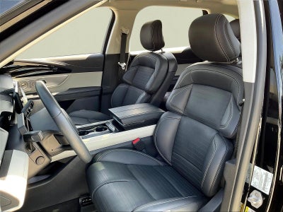 2025 Lincoln Nautilus Reserve AWD