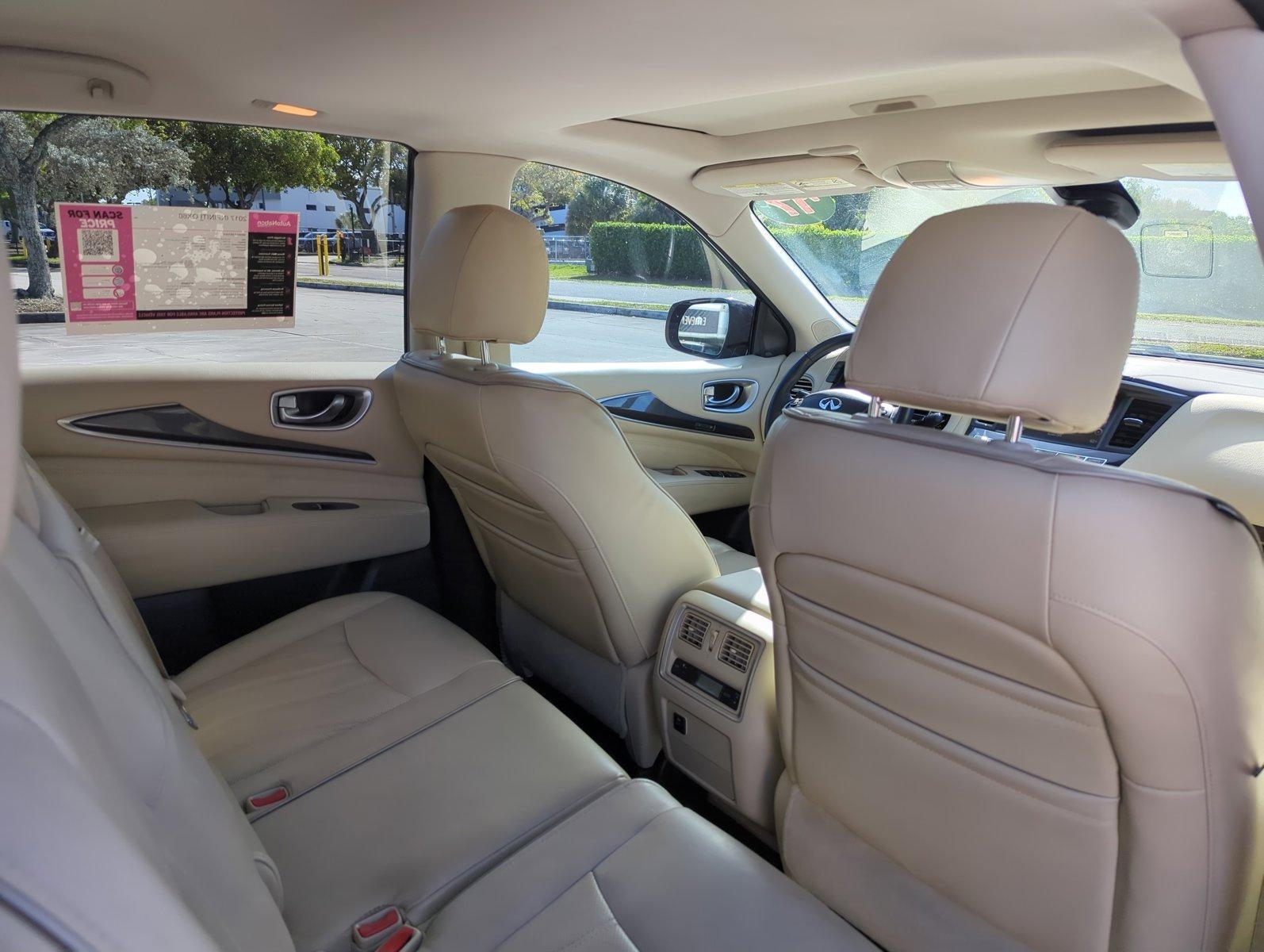 2017 INFINITI QX60 FWD