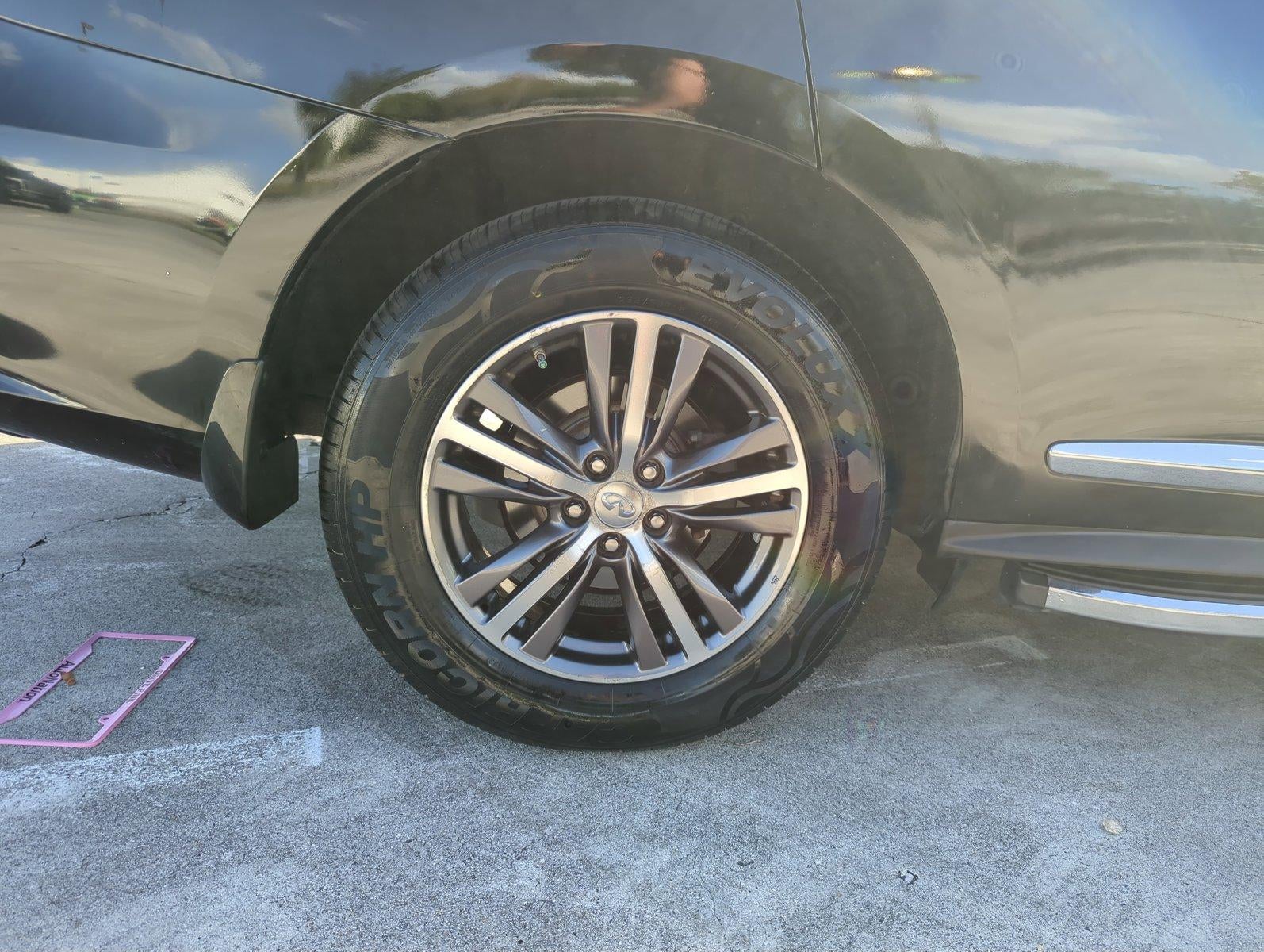 2017 INFINITI QX60 FWD