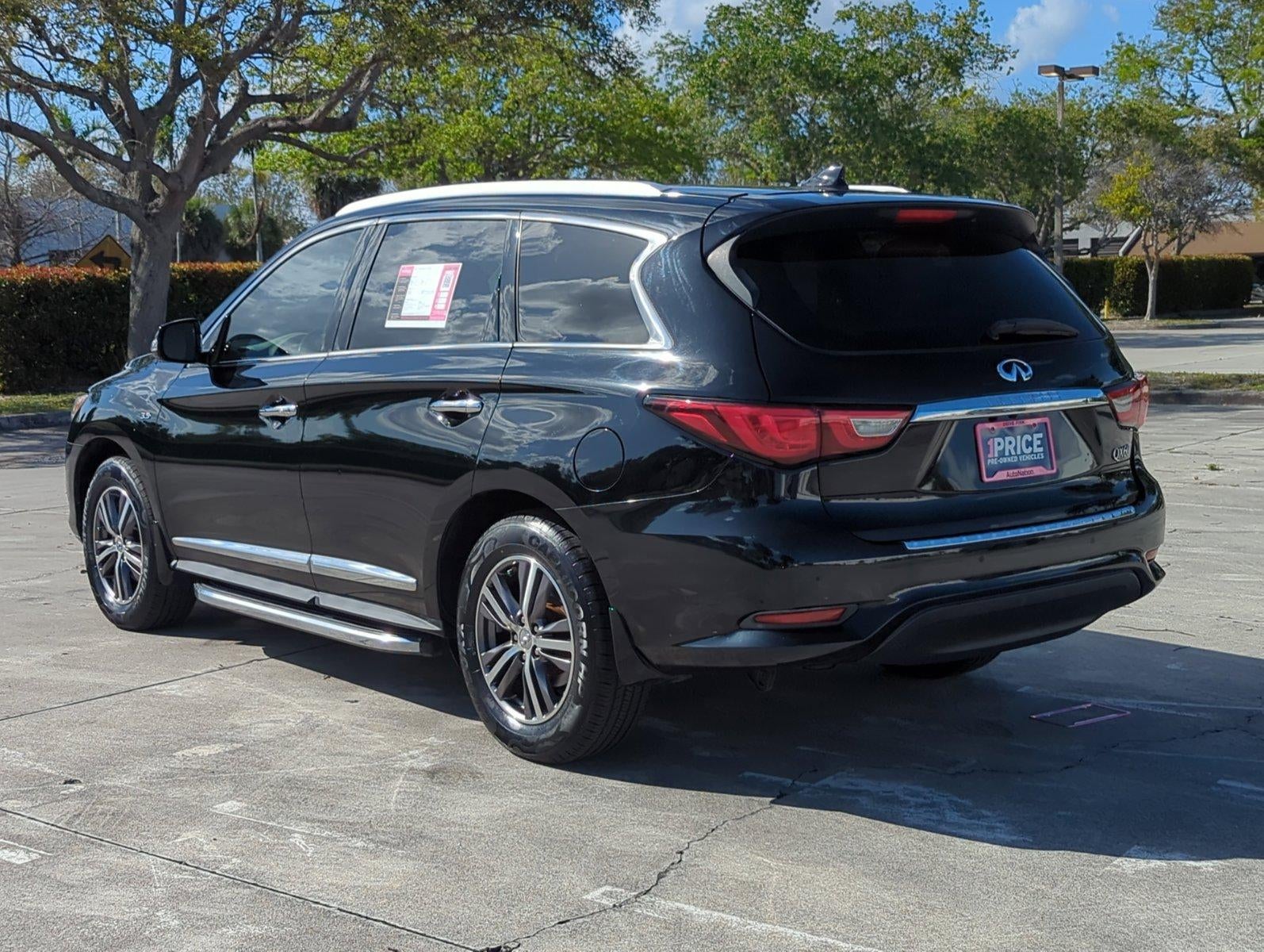 2017 INFINITI QX60 FWD