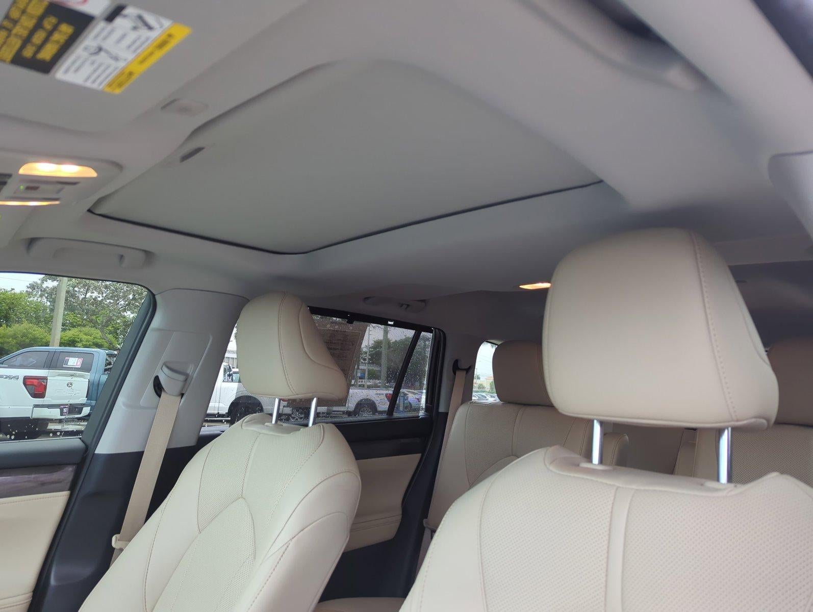 2024 Toyota Highlander Hybrid Limited AWD (Natl)