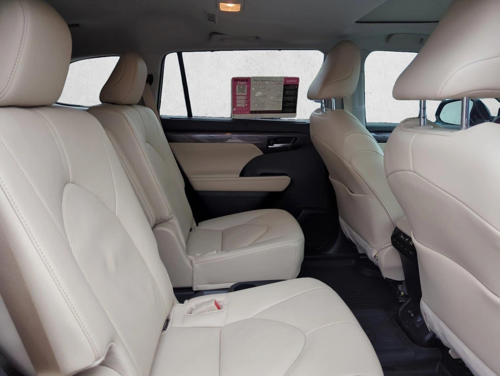 2024 Toyota Highlander Hybrid Limited AWD (Natl)