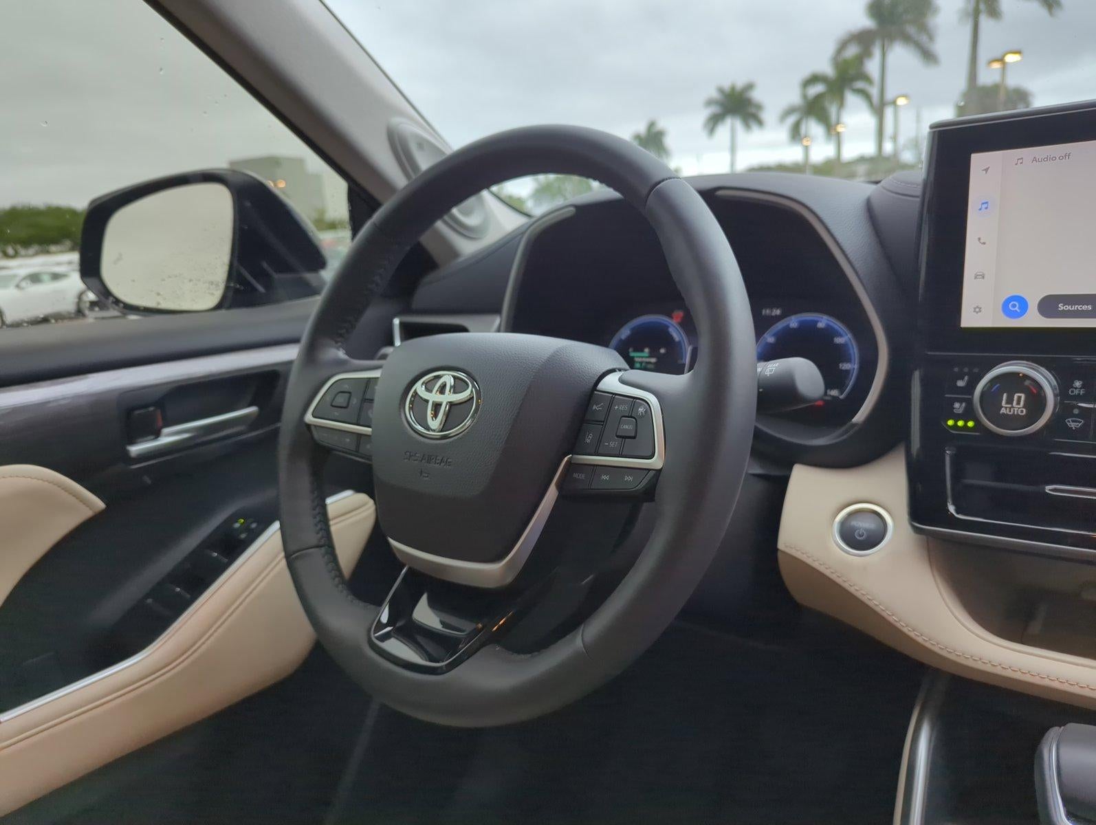 2024 Toyota Highlander Hybrid Limited AWD (Natl)