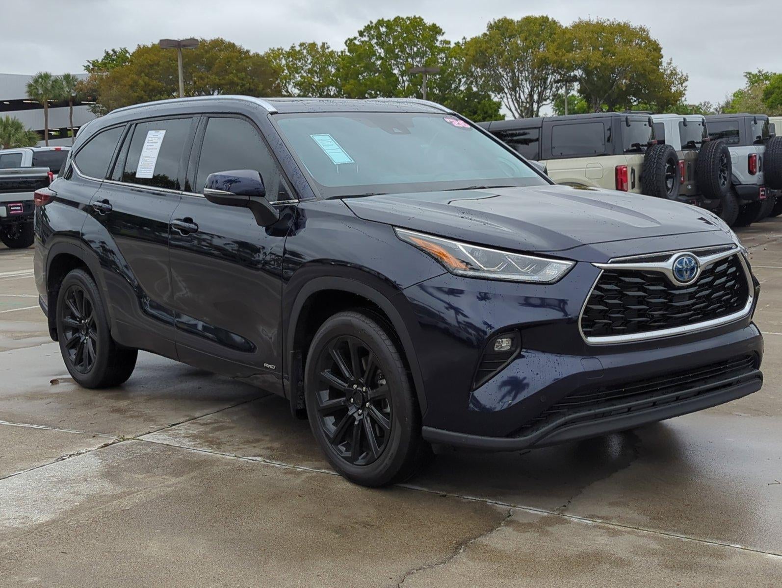 2024 Toyota Highlander Hybrid Limited AWD (Natl)