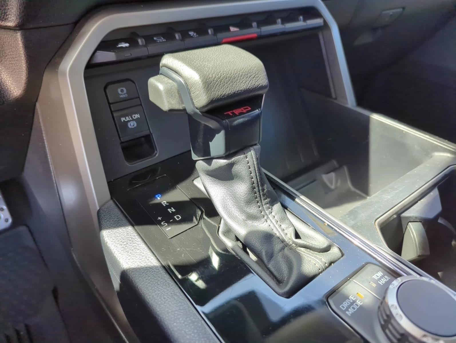 2022 Toyota Tundra 2WD 2WD SR5 CrewMax 5.5' Bed (SE)