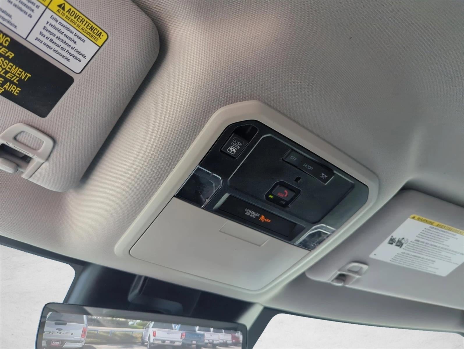 2022 Toyota Tundra 2WD 2WD SR5 CrewMax 5.5' Bed (SE)