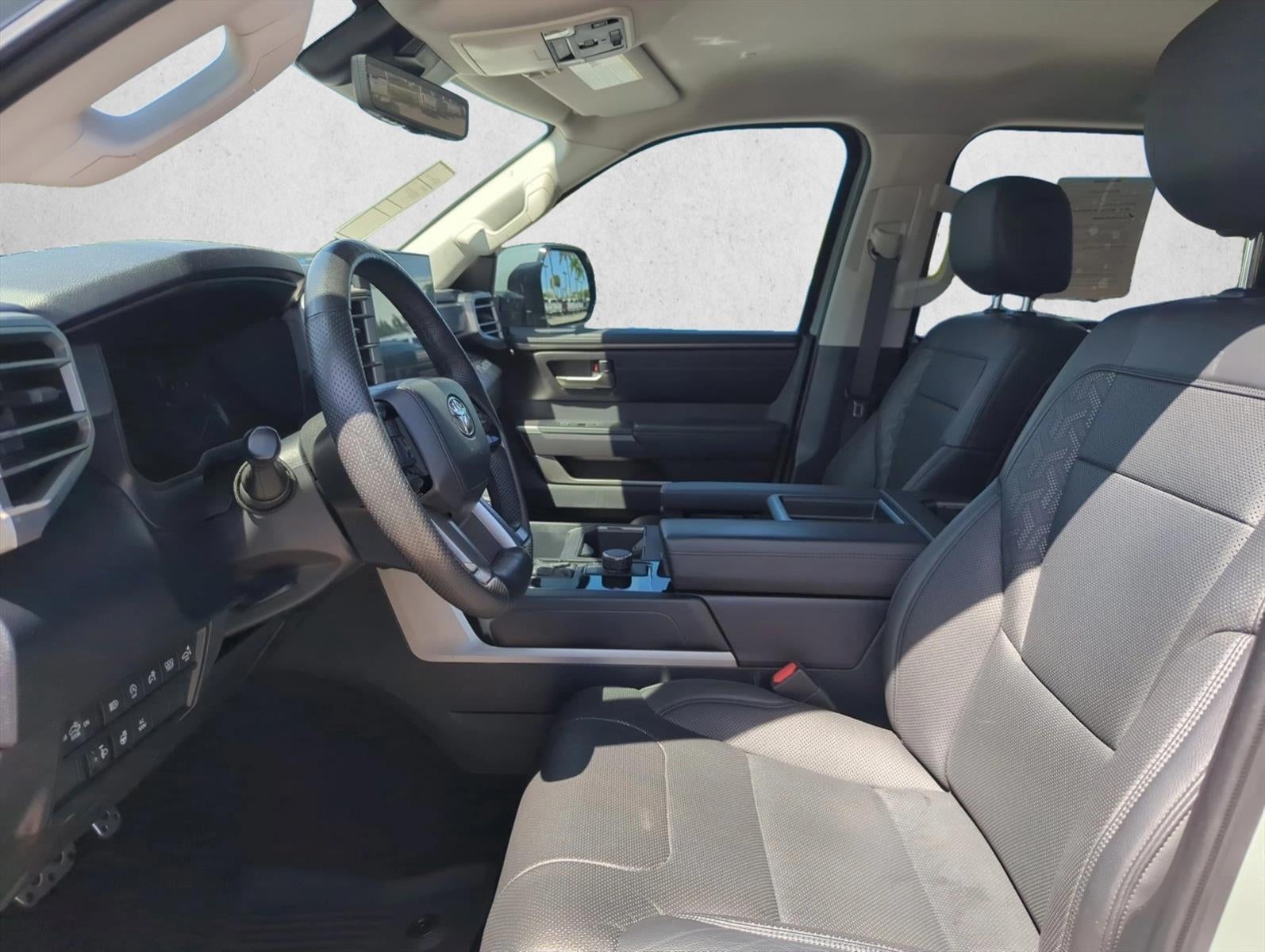 2022 Toyota Tundra 2WD 2WD SR5 CrewMax 5.5' Bed (SE)