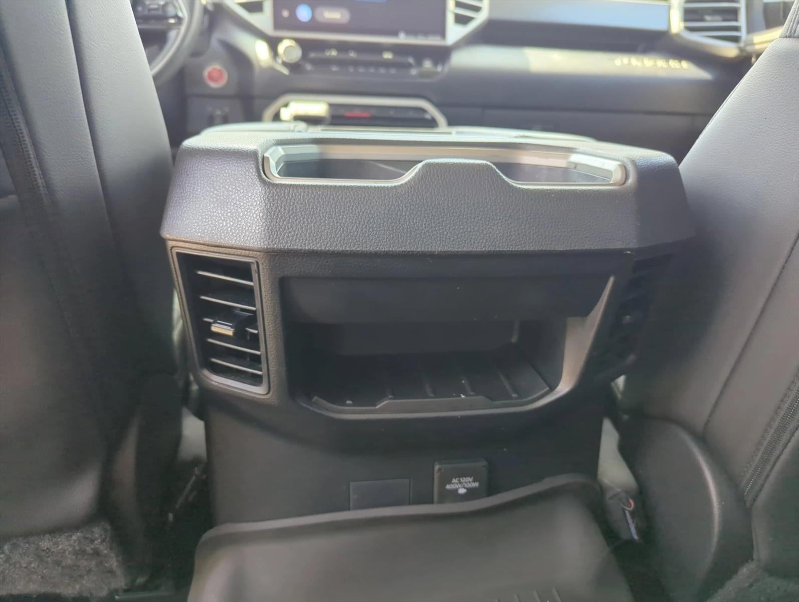 2022 Toyota Tundra 2WD 2WD SR5 CrewMax 5.5' Bed (SE)