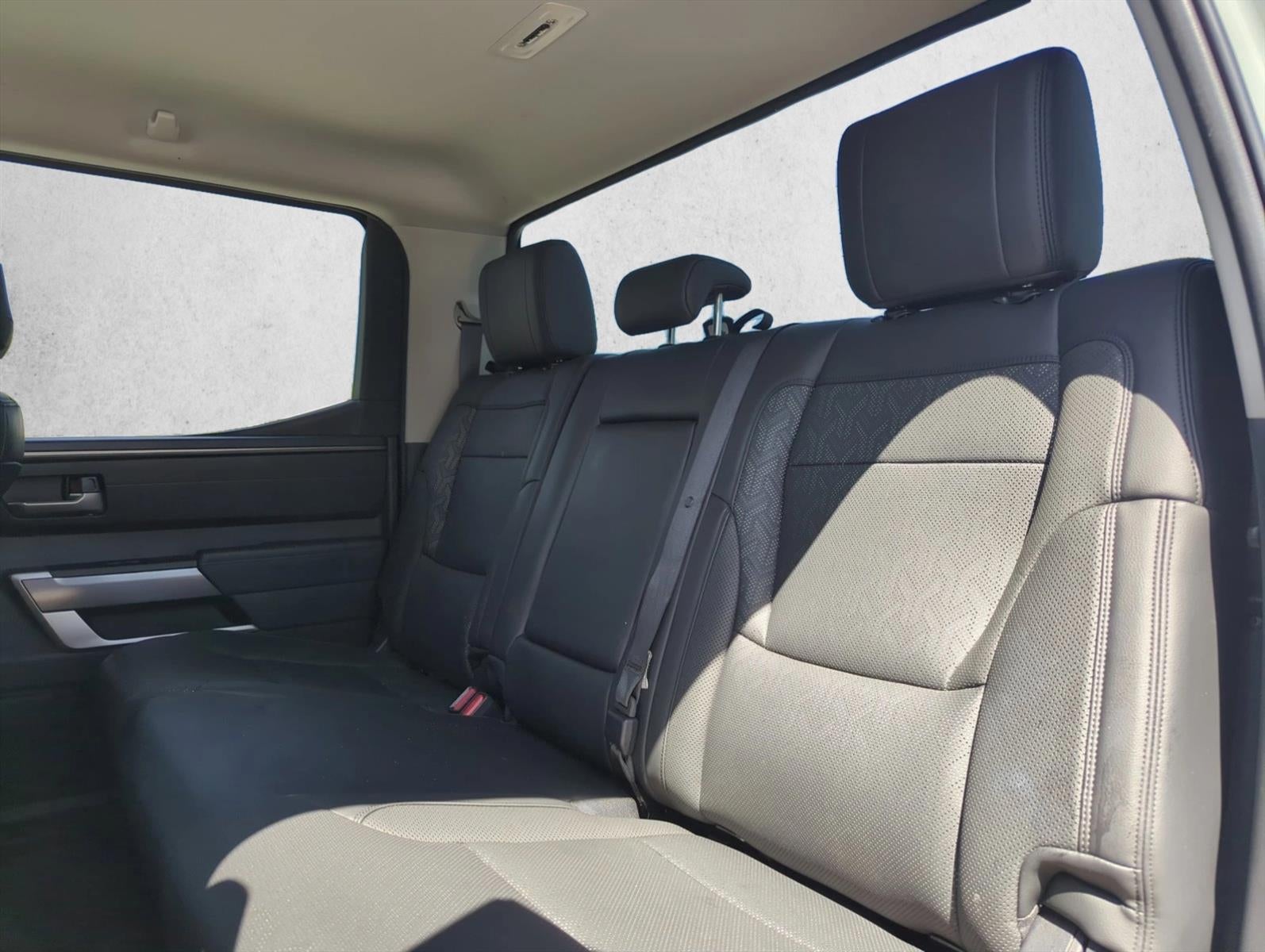 2022 Toyota Tundra 2WD 2WD SR5 CrewMax 5.5' Bed (SE)