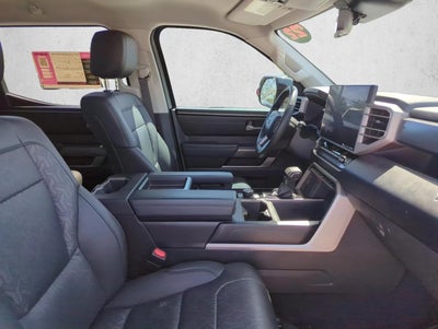 2022 Toyota Tundra 2WD 2WD SR5 CrewMax 5.5' Bed (SE)
