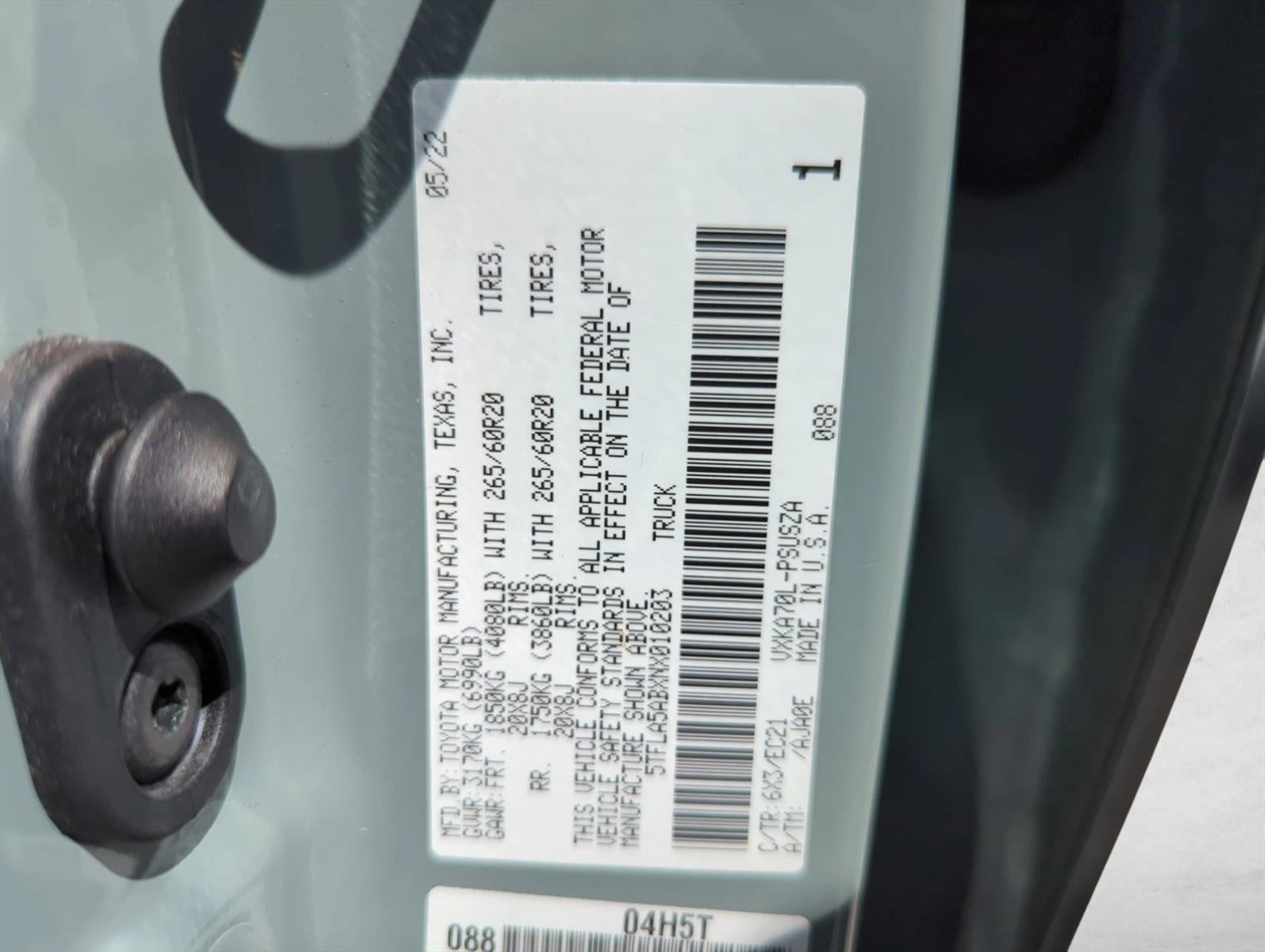 2022 Toyota Tundra 2WD 2WD SR5 CrewMax 5.5' Bed (SE)