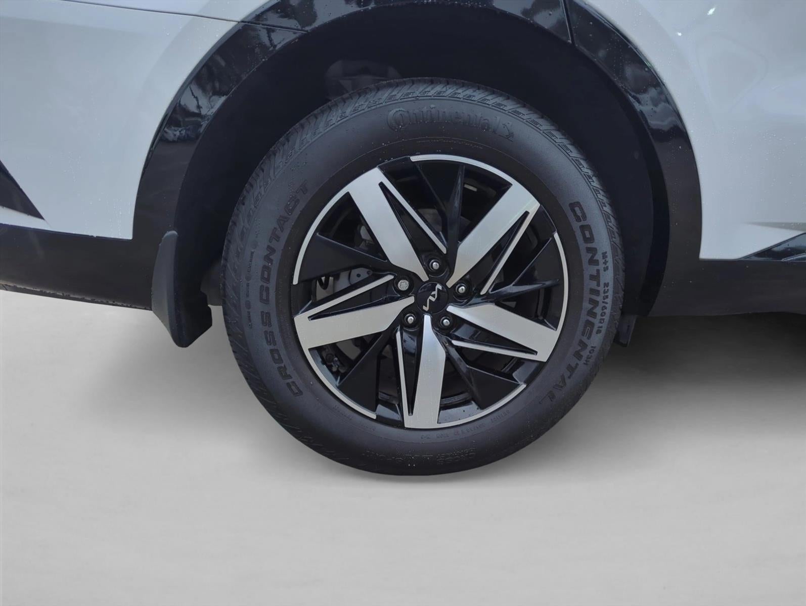 2022 Kia Sorento S FWD