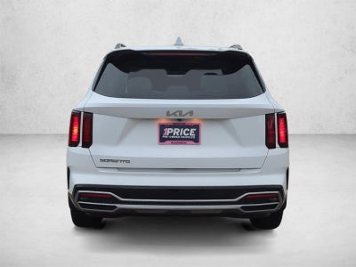 2022 Kia Sorento S FWD