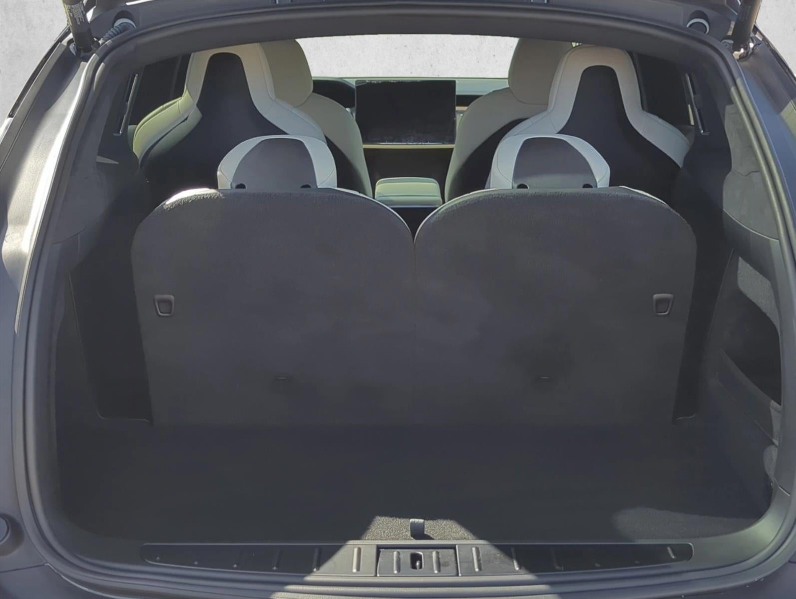 2022 Tesla Model X AWD