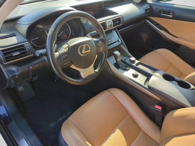 2017 Lexus IS Turbo RWD