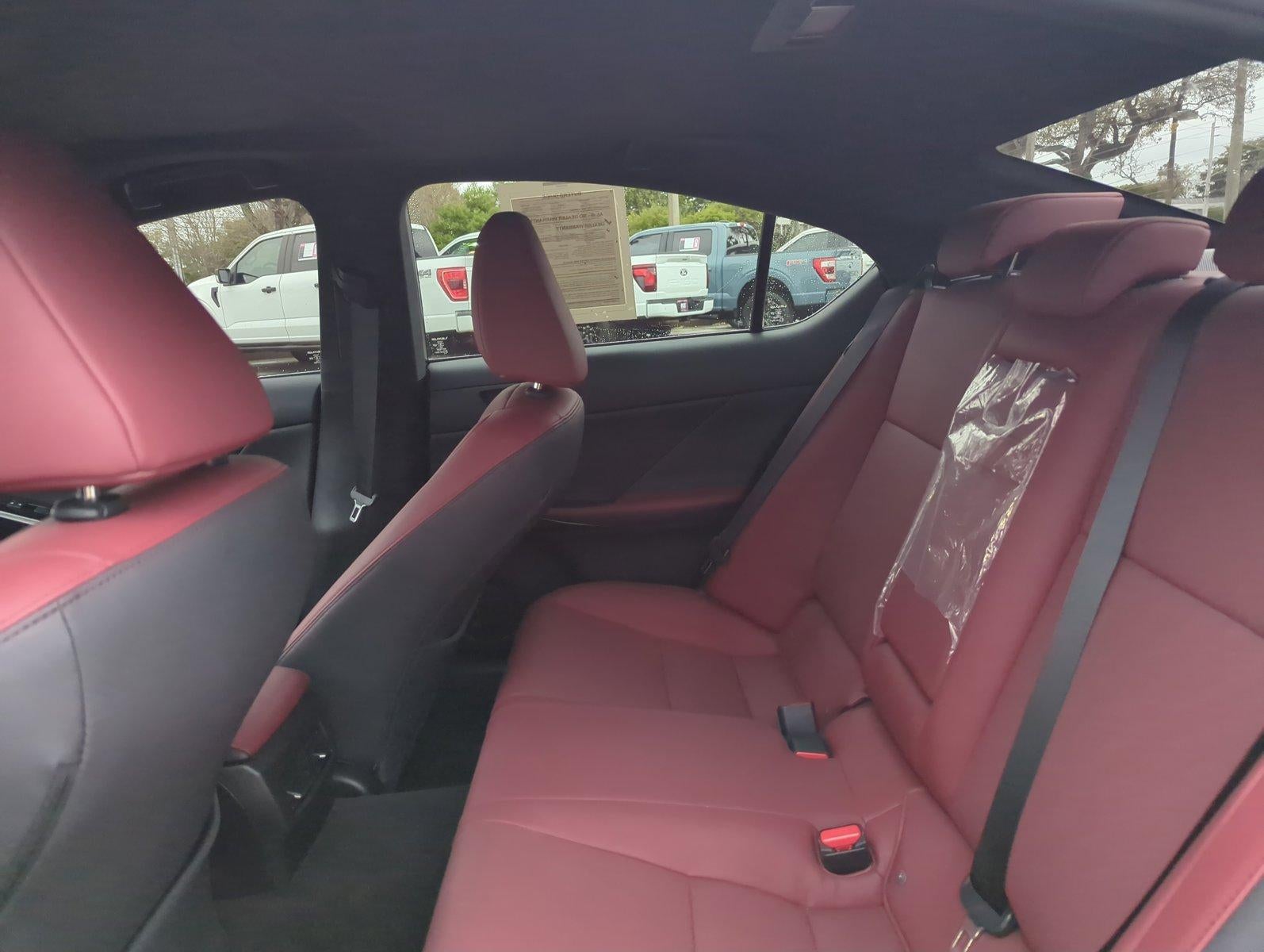 2025 Lexus IS 350 F SPORT Design RWD