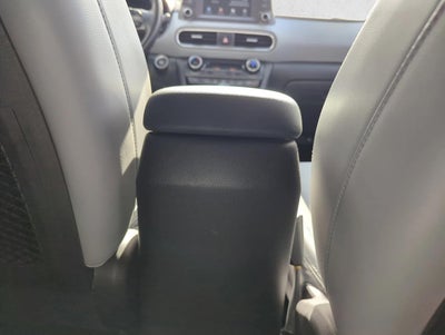 2021 Hyundai KONA Limited DCT FWD