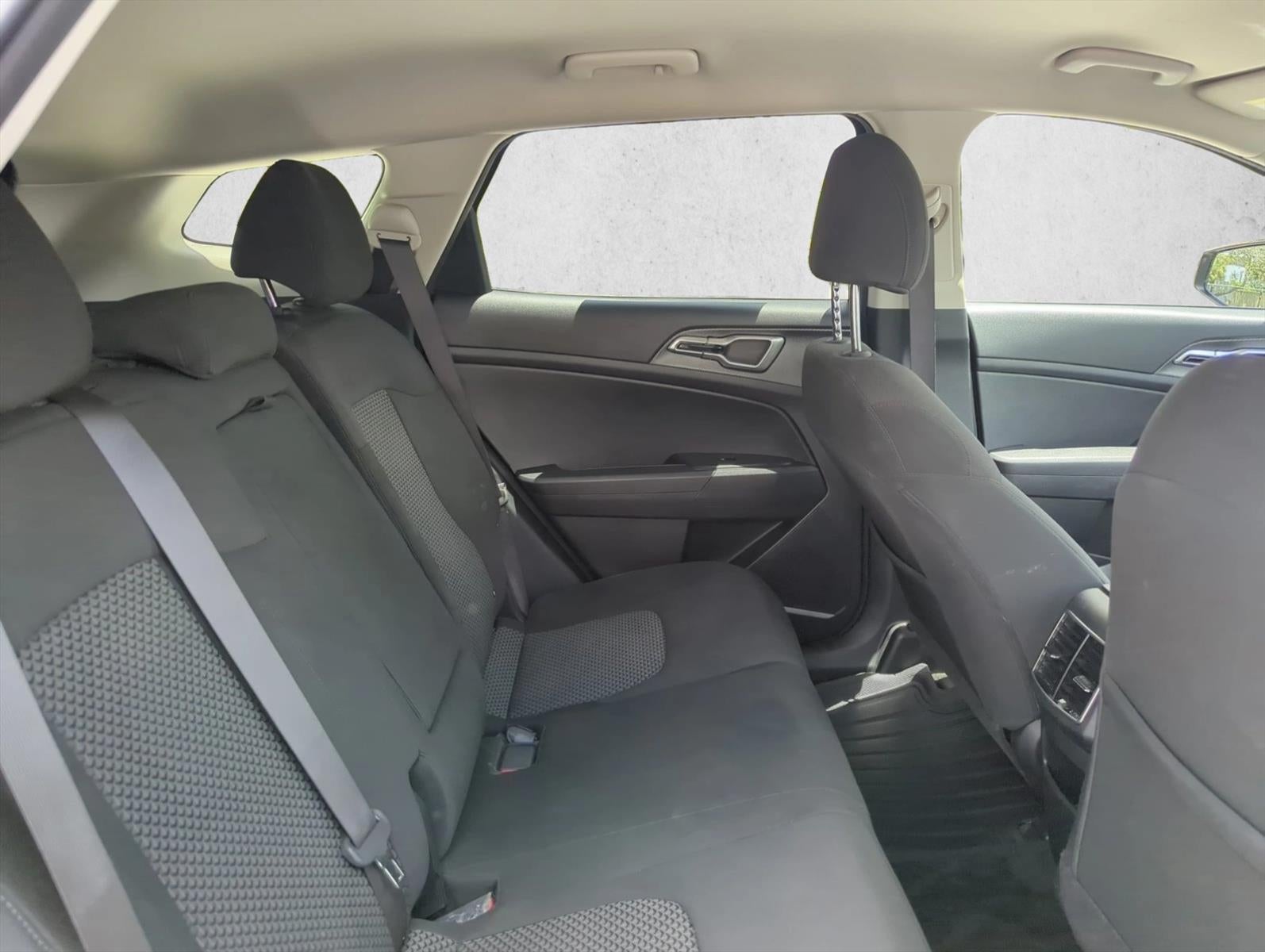 2024 Kia Sportage Hybrid LX FWD