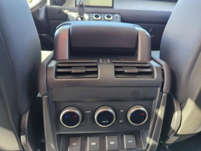 2020 Land Rover Defender 110 SE AWD