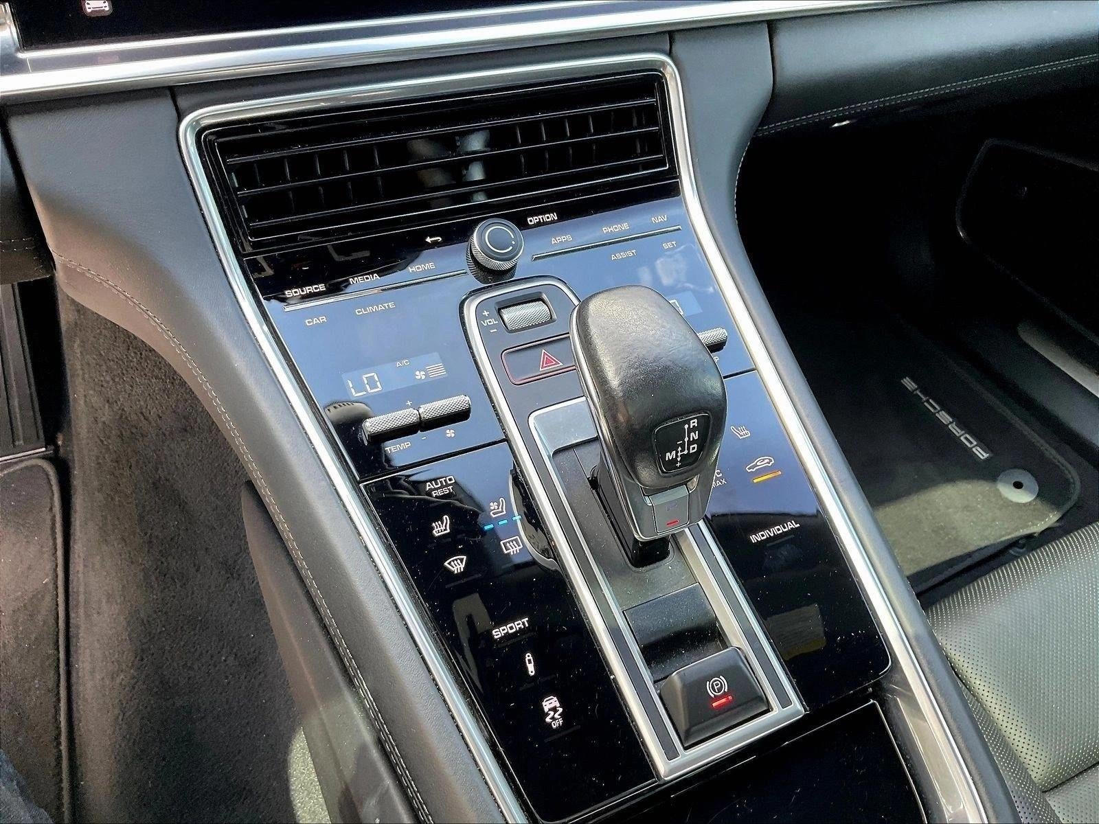 2023 Porsche Panamera RWD