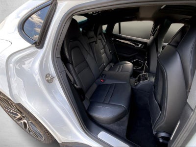 2023 Porsche Panamera RWD