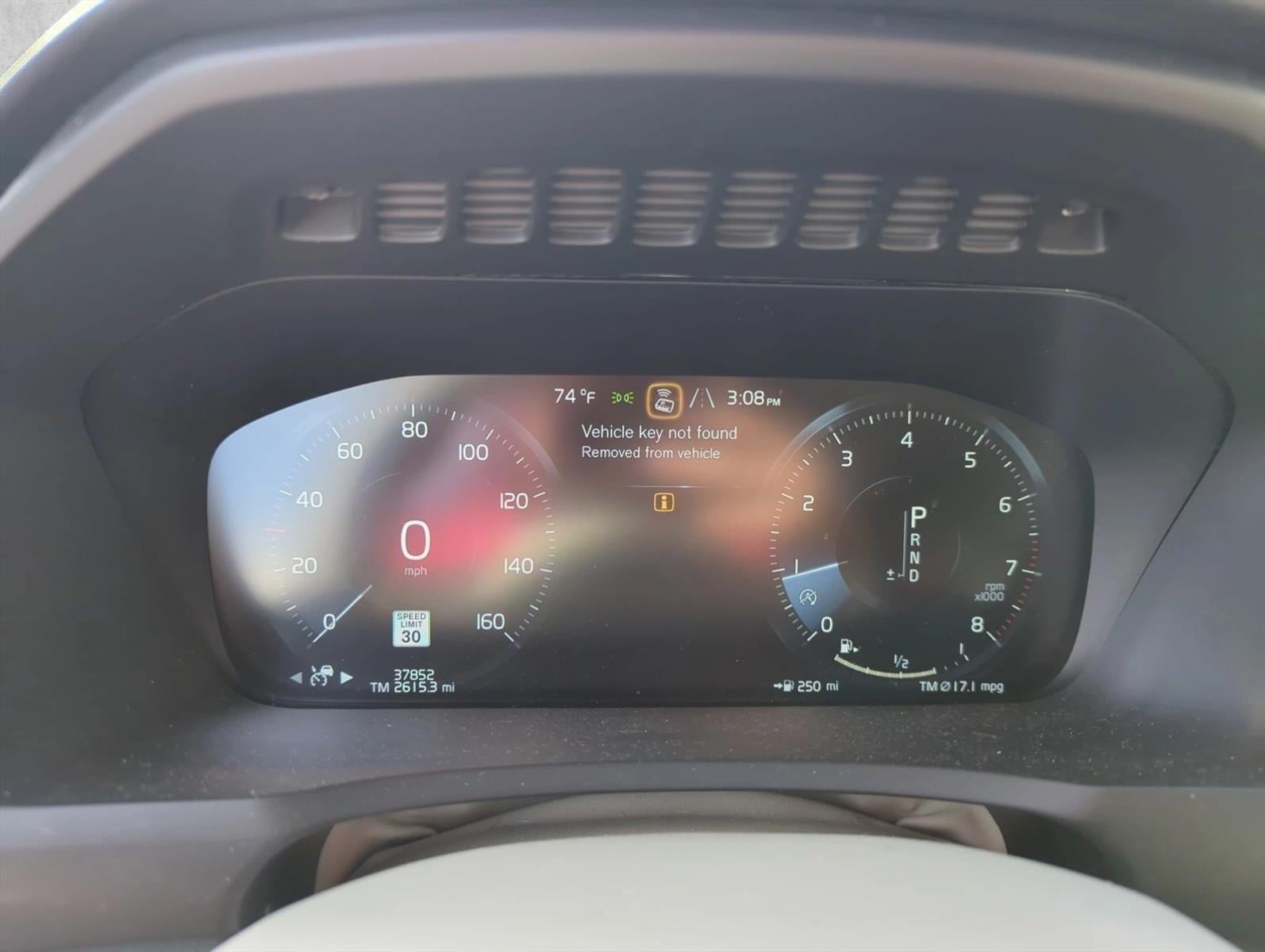 2020 Volvo XC90 T5 FWD Momentum 7 Passenger