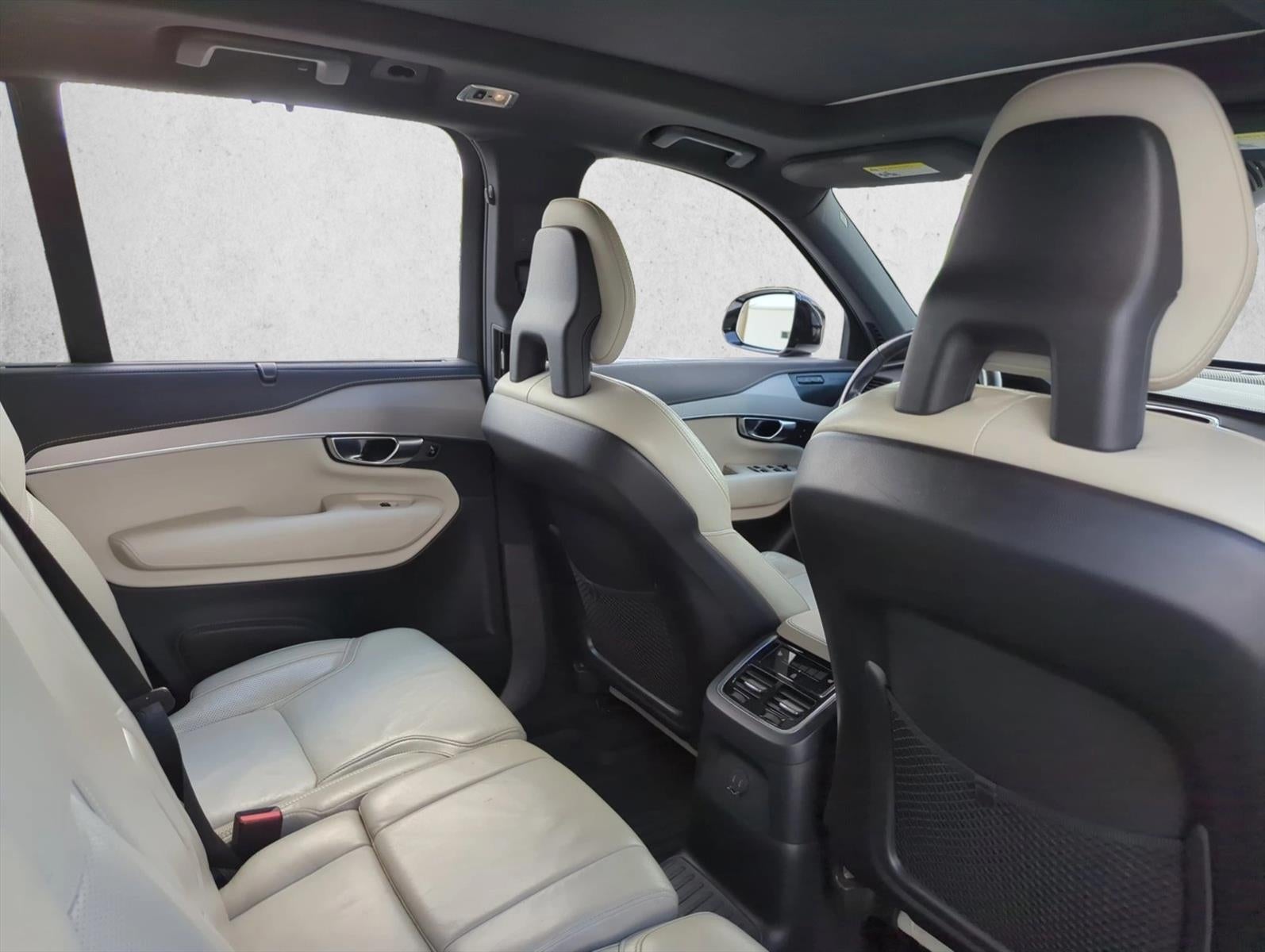 2021 Volvo XC90 Recharge T8 eAWD PHEV R-Design 7P