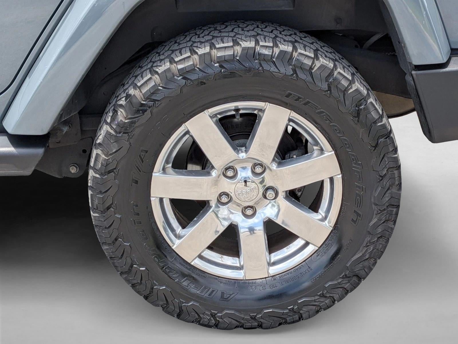 2014 Jeep Wrangler Unlimited 4WD 4dr Sahara