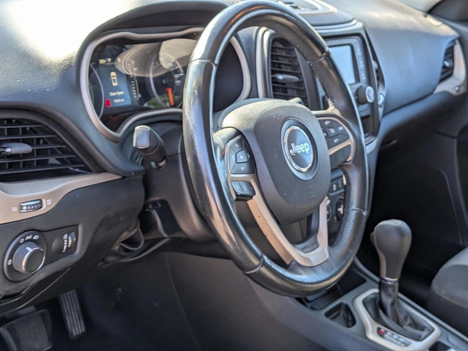 2017 Jeep Cherokee Altitude FWD *Ltd Avail*