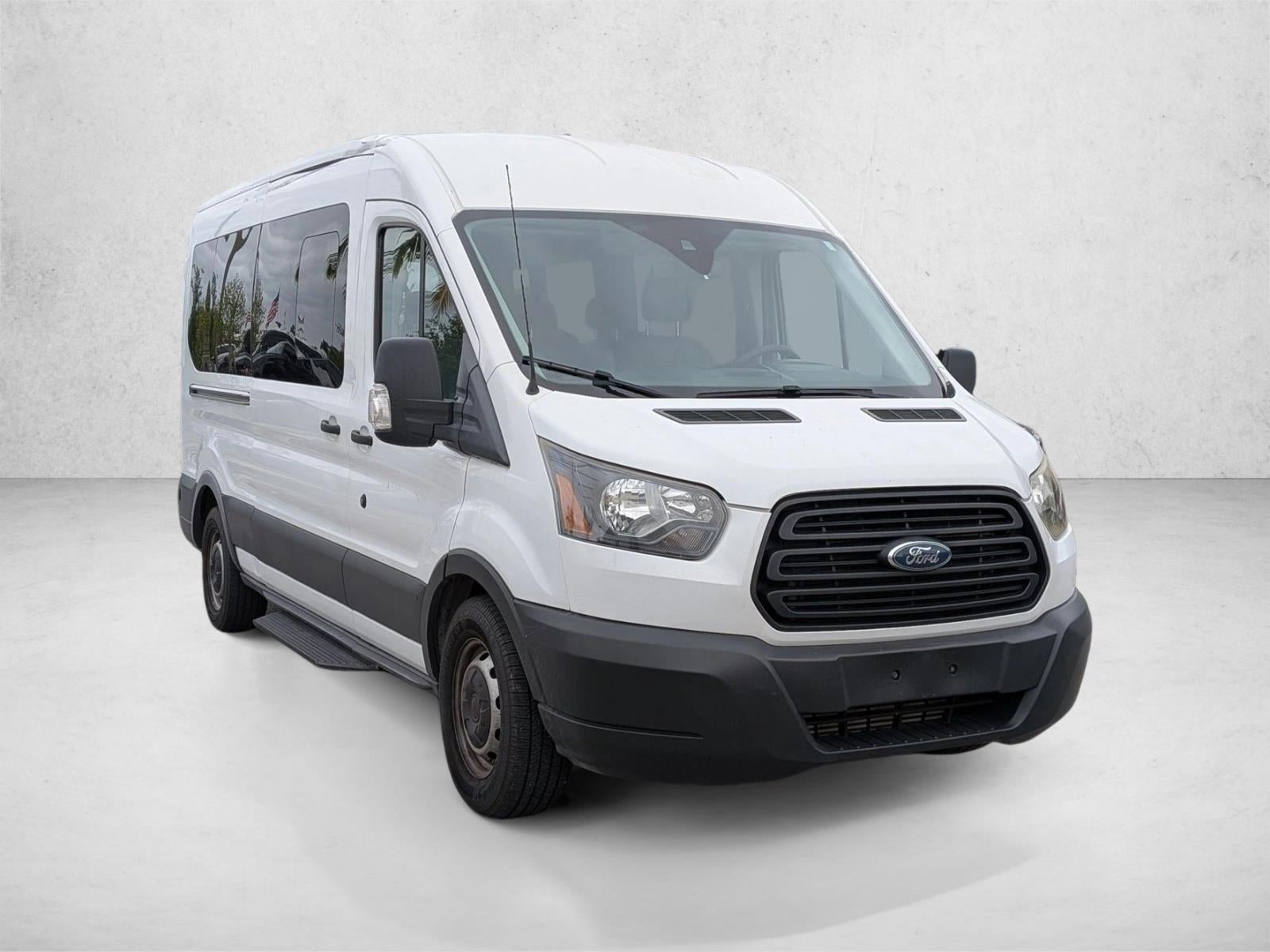 2019 Ford Transit Passenger Wagon T-350 148" Med Roof XL Sliding RH Dr
