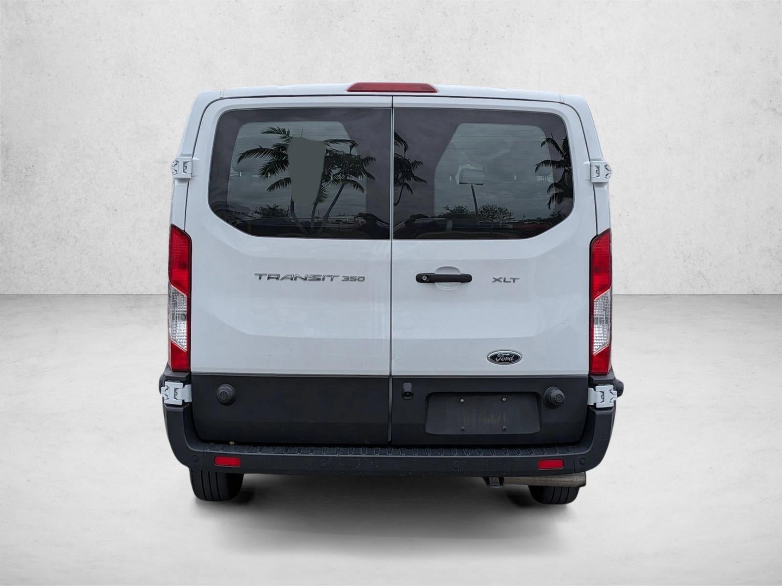2024 Ford Transit Passenger Wagon T-350 148" Low Roof XLT RWD
