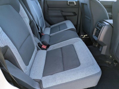 2025 Ford Bronco Base 4 Door 4x4