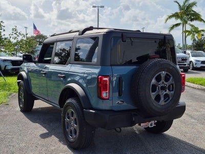 2022 Ford Bronco Base 4 Door 4x4