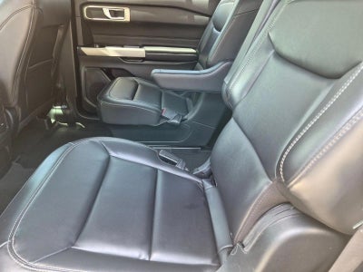 2023 Ford Explorer XLT RWD
