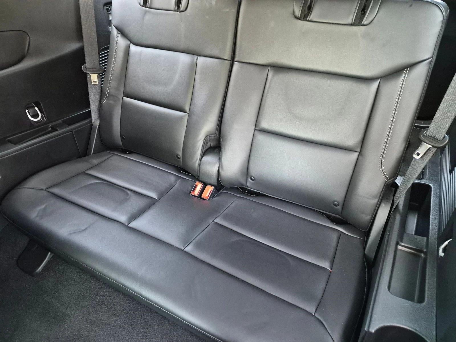 2023 Ford Explorer XLT RWD