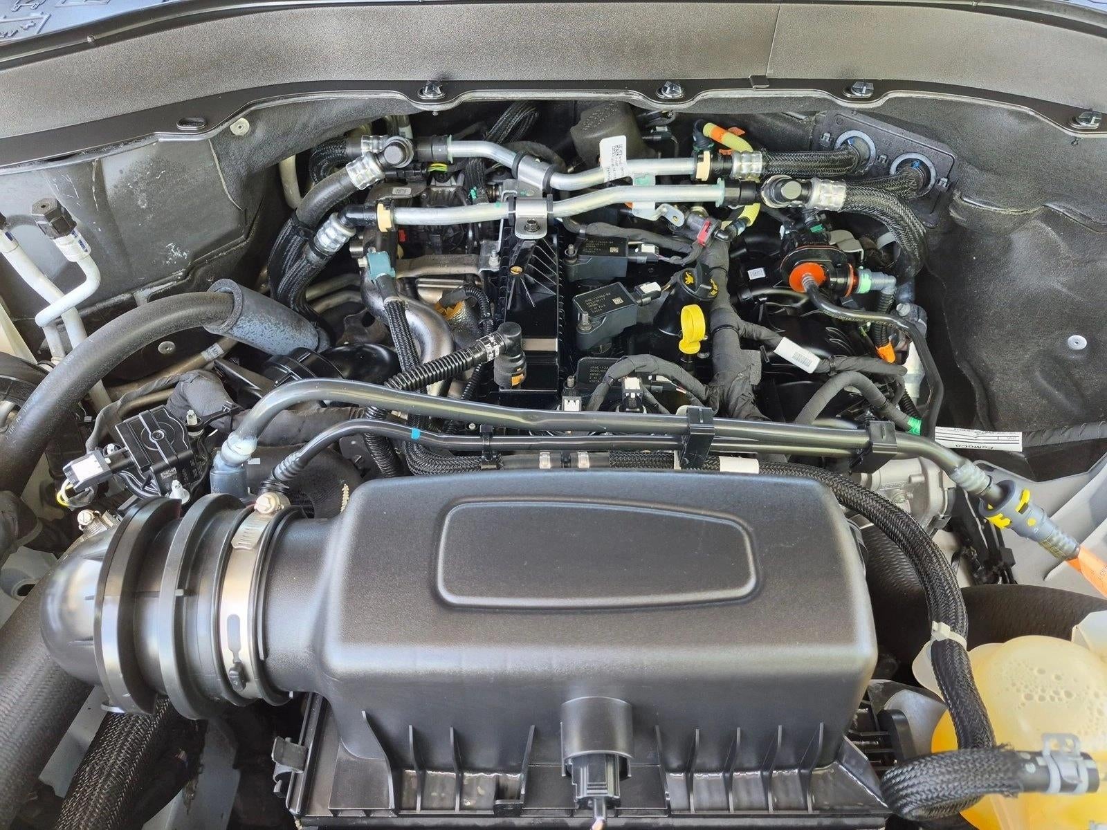 2023 Ford Explorer XLT RWD