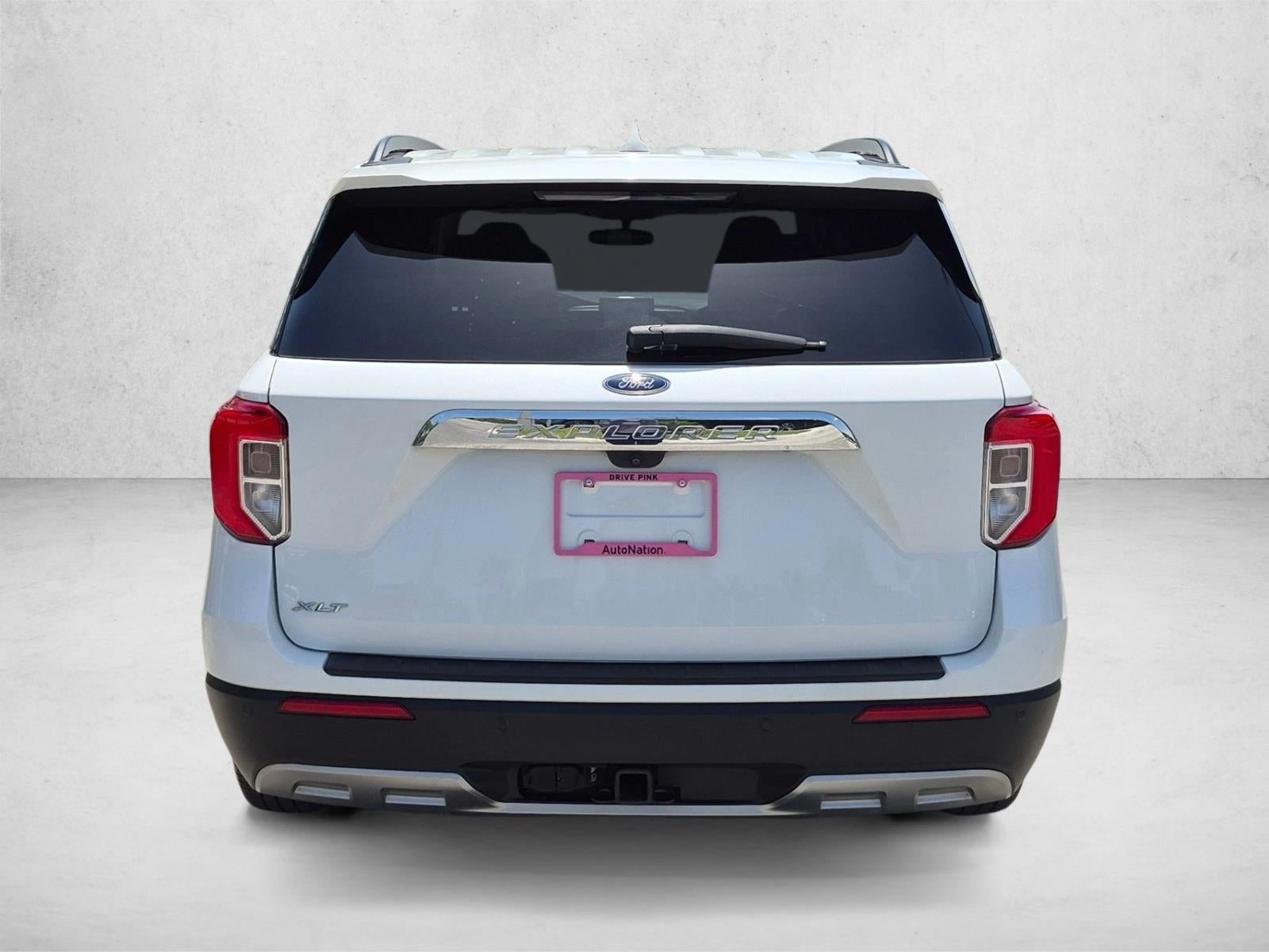 2023 Ford Explorer XLT RWD