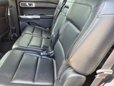 2022 Ford Explorer XLT RWD